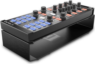 Kontrol X1 + Kontrol stand bundlle
